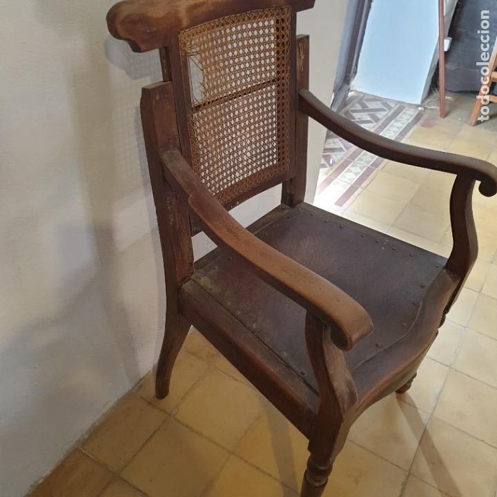 Antig&uuml;edades: ANTIGUO SILLON DE BARBERO - Foto 3
