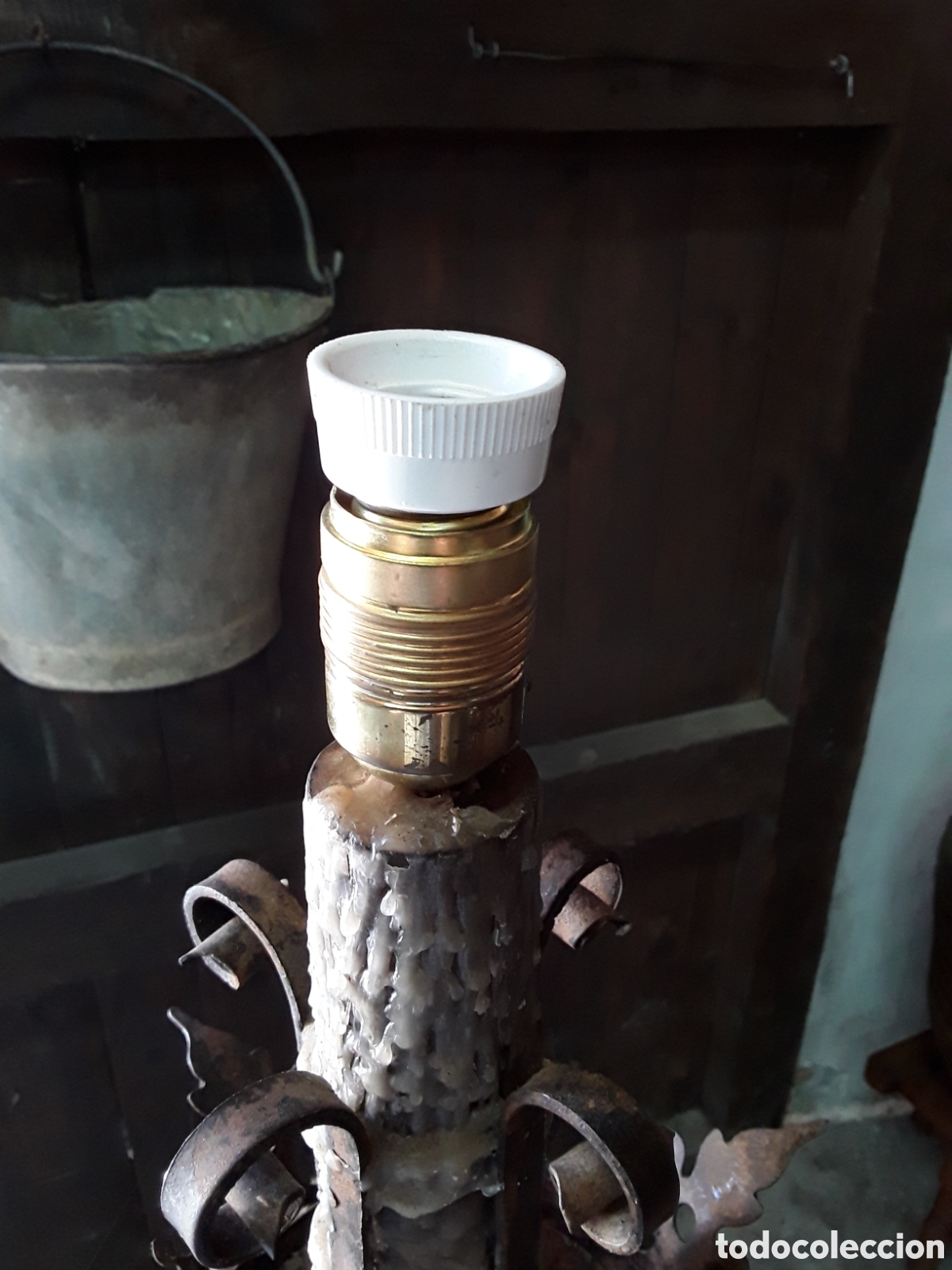Antig&uuml;edades: L&aacute;mpara de pie, forja y madera - Foto 6