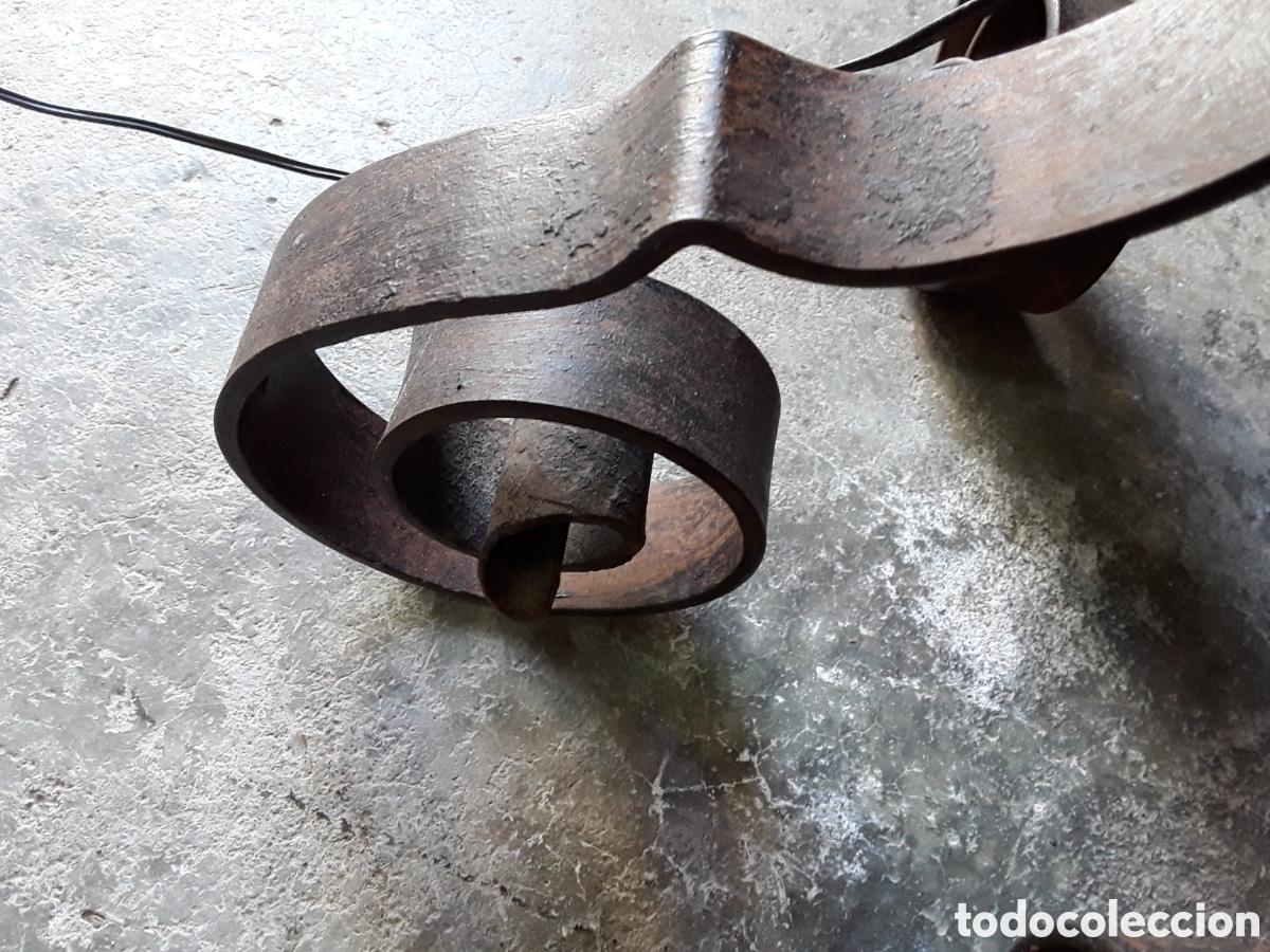 Antig&uuml;edades: L&aacute;mpara de pie, forja y madera - Foto 10