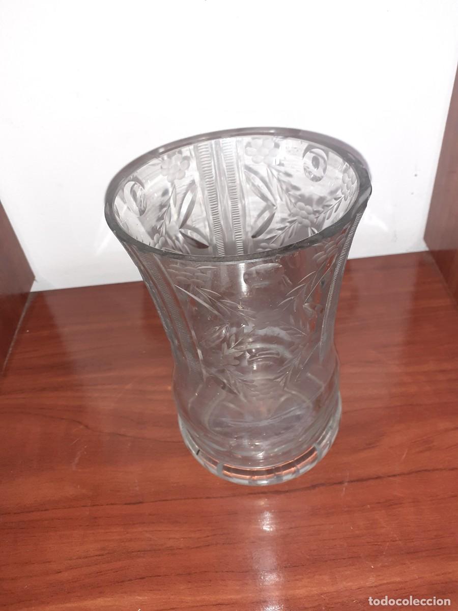 Antig&uuml;edades: Jarr&oacute;n de Cristal Tallado a mano - Foto 1