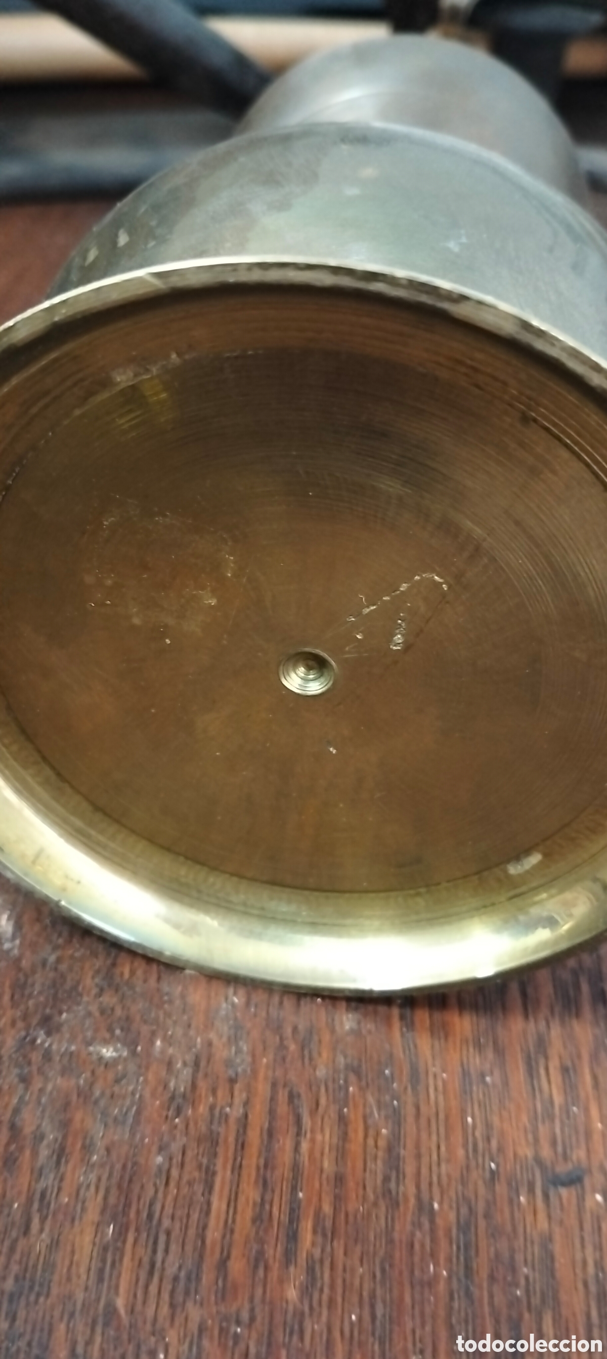 Antig&uuml;edades: Jarra de bronce - Foto 2