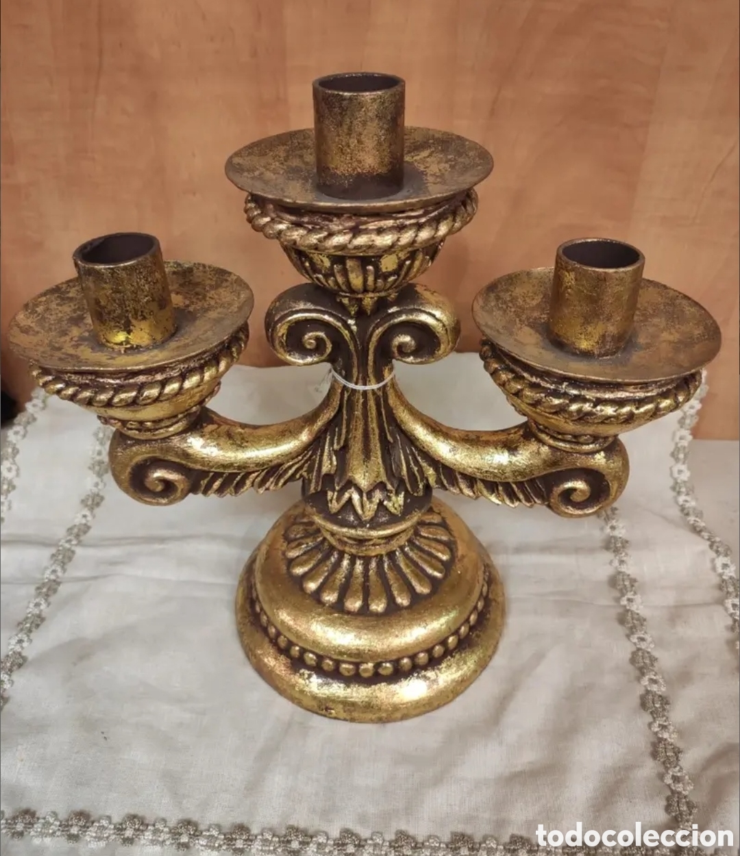 Antig&uuml;edades: Candelabro rococ&oacute;, color oro. - Foto 2