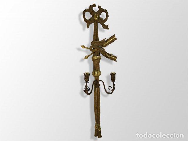 Antig&uuml;edades: Applique bois dor&eacute; style Louis XVI - Foto 1