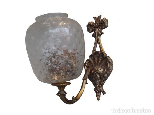 Antig&uuml;edades: Applique murale bronze 1950 style rocaille - Foto 1