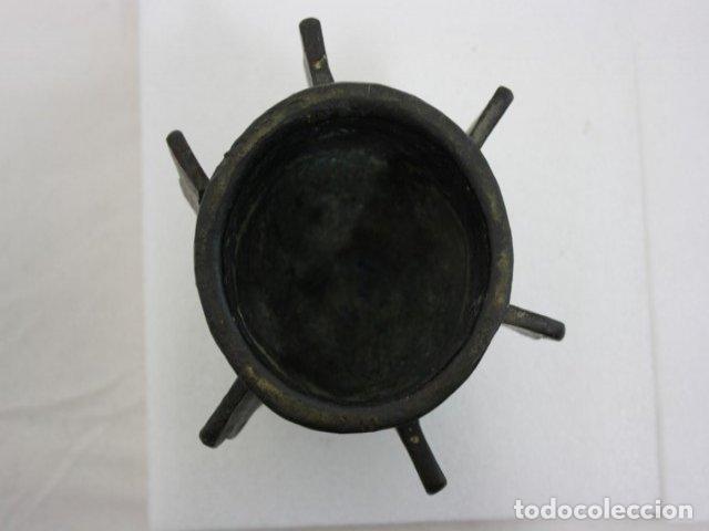 Antig&uuml;edades: Mortier &agrave; ailettes en bronze XVII&egrave;me - Foto 9