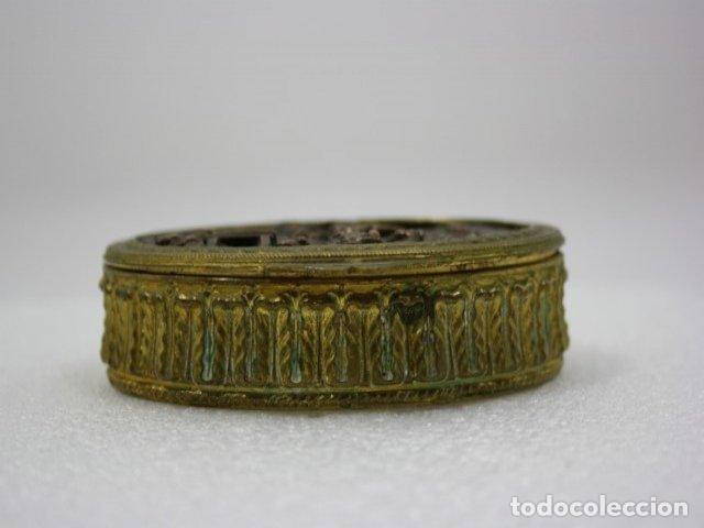 Antig&uuml;edades: Boite &agrave; pilule en bronze dor&eacute; - Foto 2