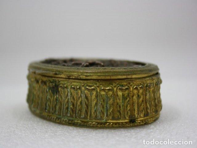Antig&uuml;edades: Boite &agrave; pilule en bronze dor&eacute; - Foto 3