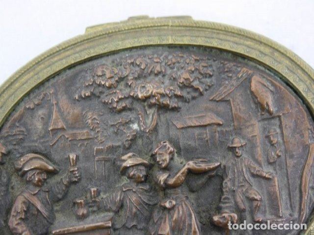 Antig&uuml;edades: Boite &agrave; pilule en bronze dor&eacute; - Foto 6