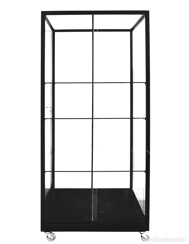 Antig&uuml;edades: Vitrine moderne en profil&eacute;s noire grand mod&egrave;le - Foto 1