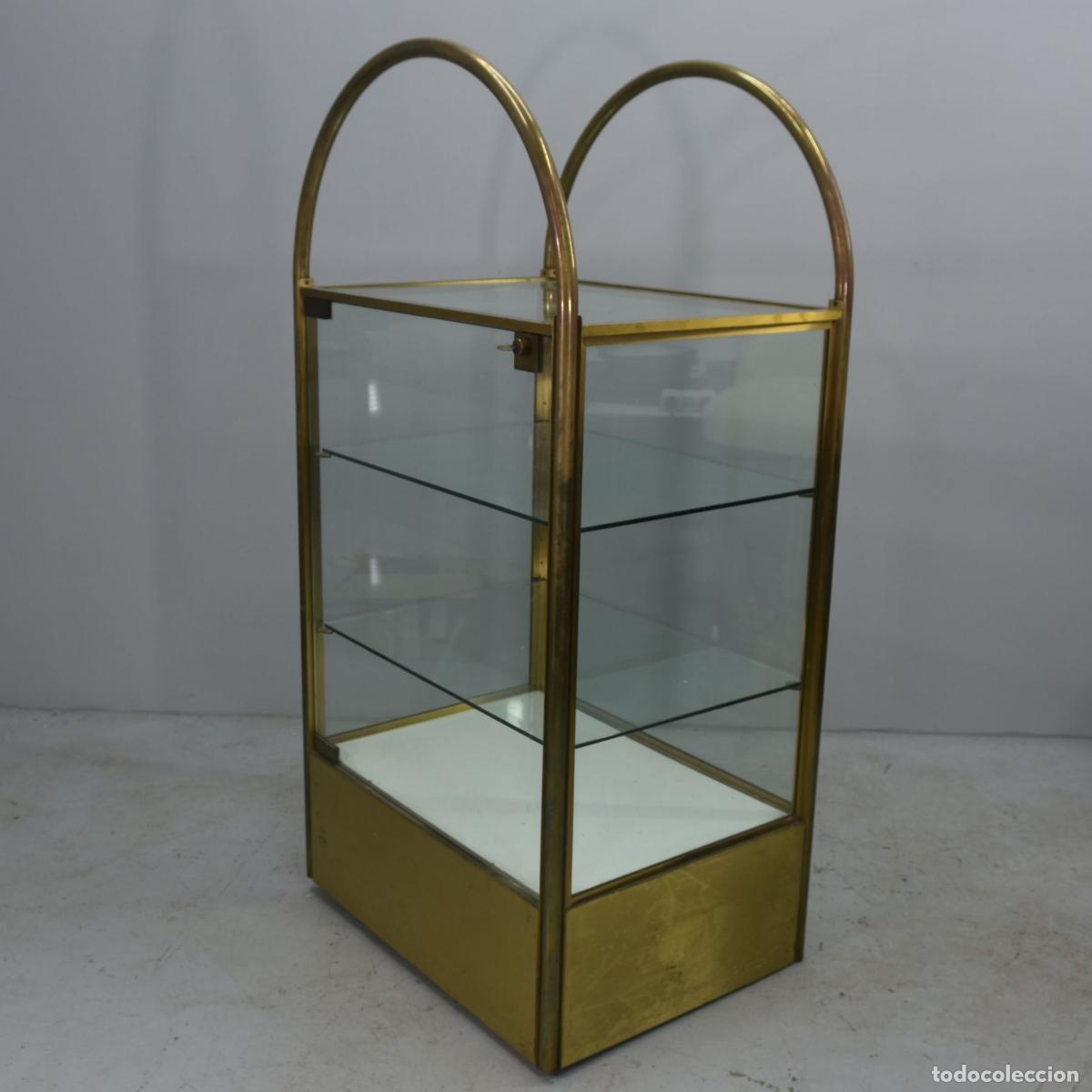Antig&uuml;edades: Vitrine laiton arch&eacute;e de collectionneur 1970 - Foto 2