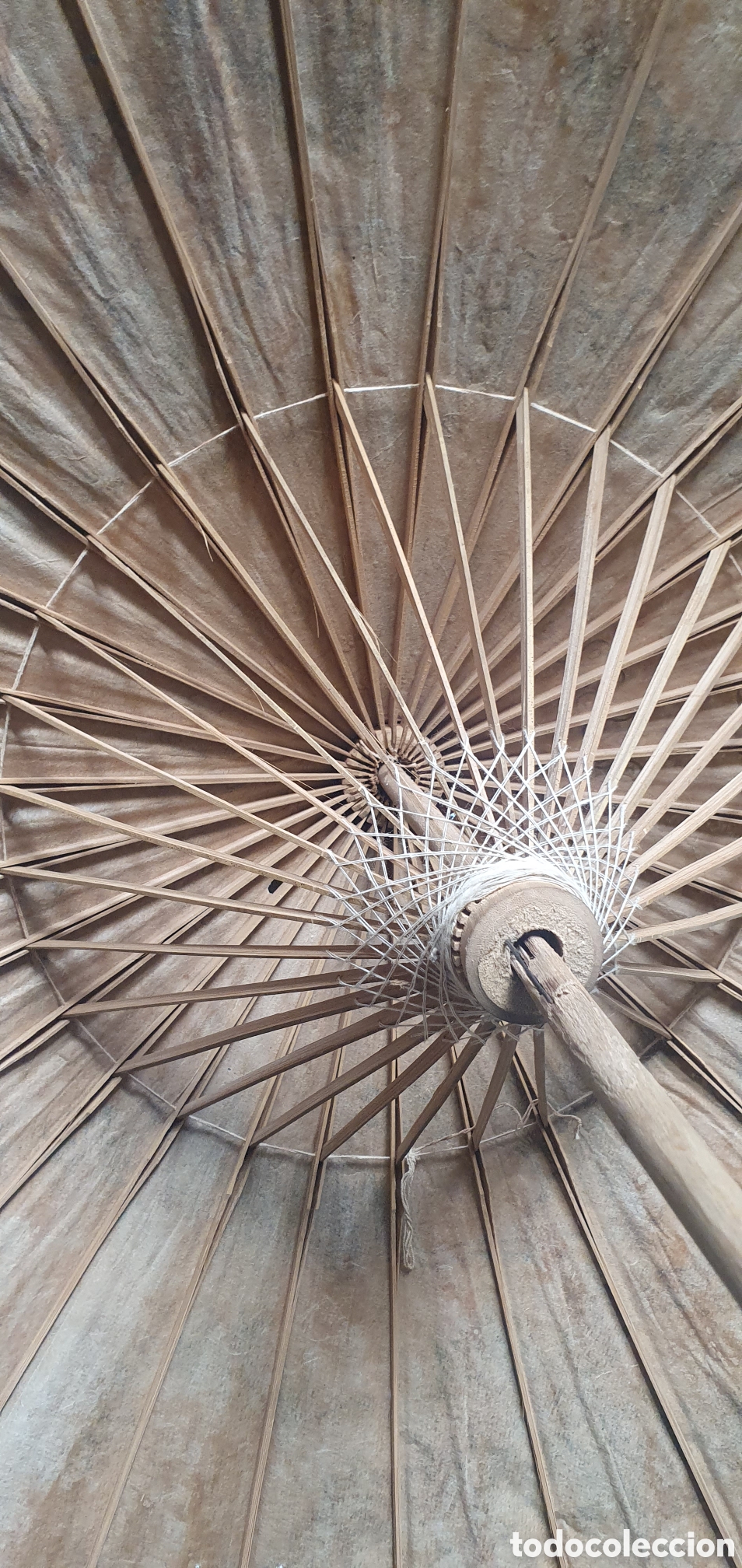 Antig&uuml;edades: PARASOL /SOMBRILLA DE PAPEL DE ACEITE - Foto 2