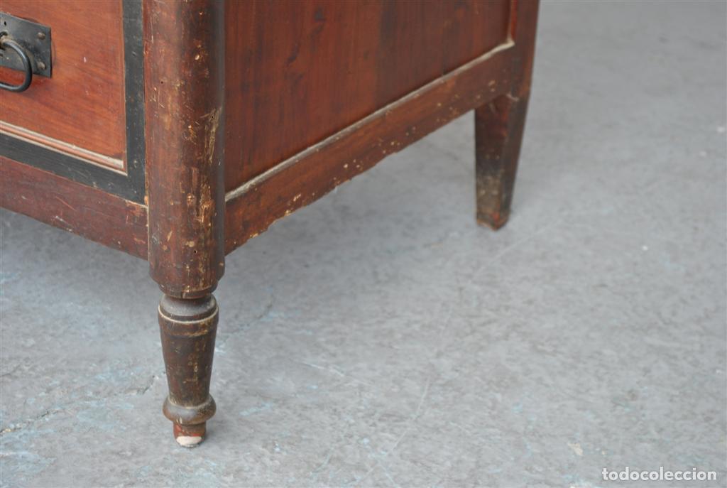 Antig&uuml;edades: Commode d&eacute;poque Louis XVI en noyer - Foto 9