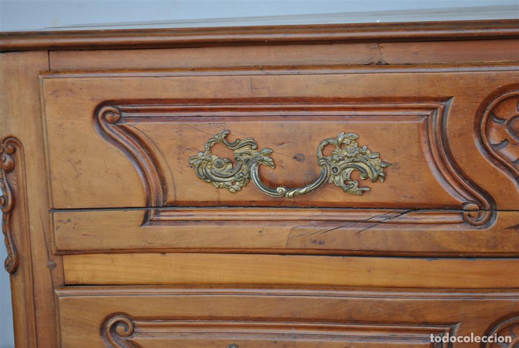 Antig&uuml;edades: Commode galb&eacute;e en noyer d&eacute;poque XVIII&egrave;me - Foto 9