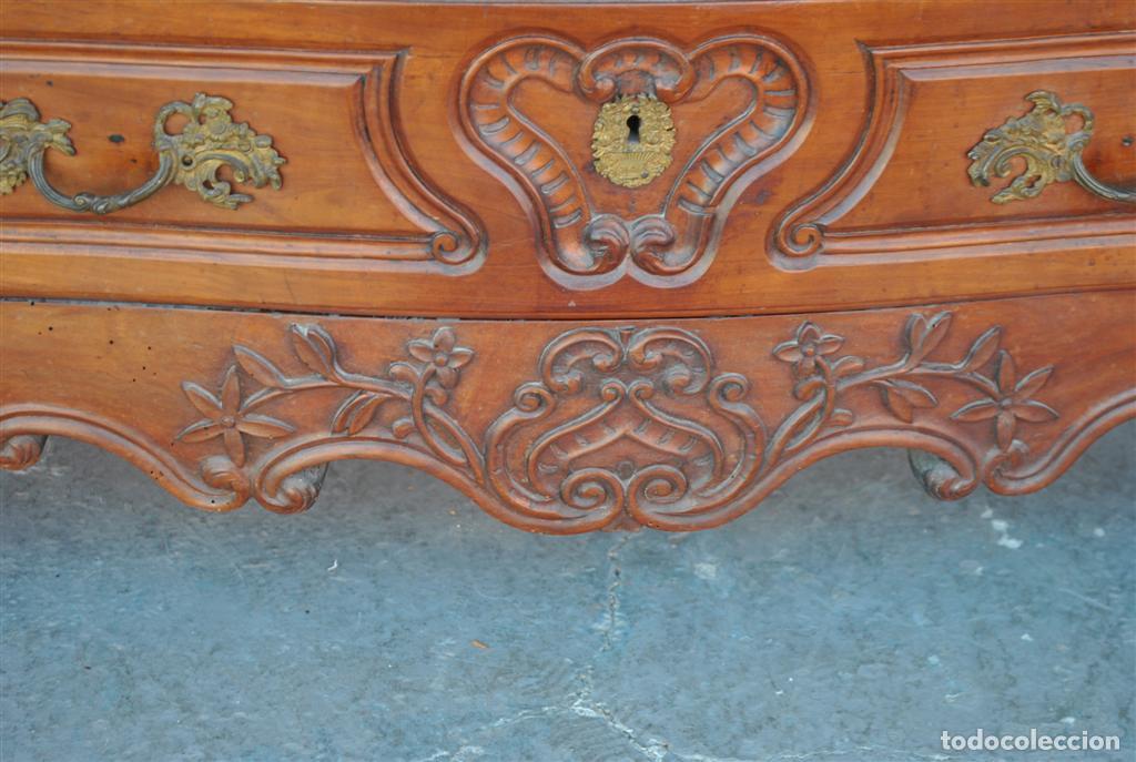 Antig&uuml;edades: Commode galb&eacute;e en noyer d&eacute;poque XVIII&egrave;me - Foto 10