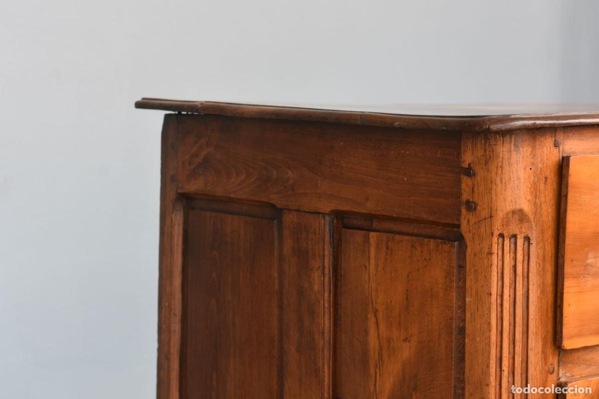 Antig&uuml;edades: Commode rustique en noyer d&eacute;poque XVIII&egrave;me - Foto 7