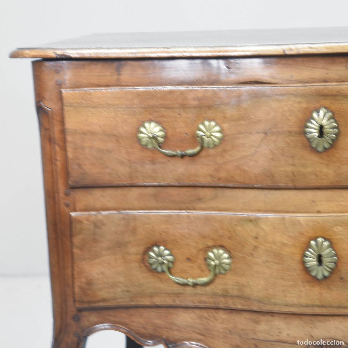 Antig&uuml;edades: Commode sauteuse en noyer &eacute;poque XVIIIe si&egrave;cle - Foto 2