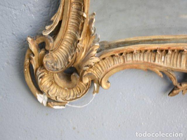 Antig&uuml;edades: Miroir de style Louis XV en stuc dor&eacute; - Foto 3