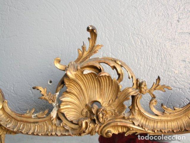 Antig&uuml;edades: Miroir de style Louis XV en stuc dor&eacute; - Foto 6
