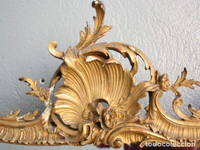 Antig&uuml;edades: Miroir de style Louis XV en stuc dor&eacute; - Foto 8