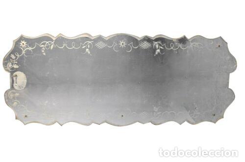 Antig&uuml;edades: Miroir sabl&eacute; 1940 &agrave; d&eacute;cor de fioritures - Foto 1