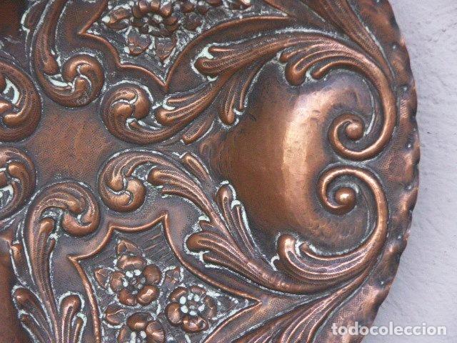 Antig&uuml;edades: Assiette en laiton &eacute;poque XIX&egrave;me - Foto 4