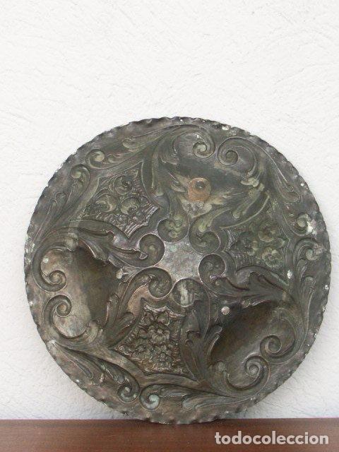 Antig&uuml;edades: Assiette en laiton &eacute;poque XIX&egrave;me - Foto 7
