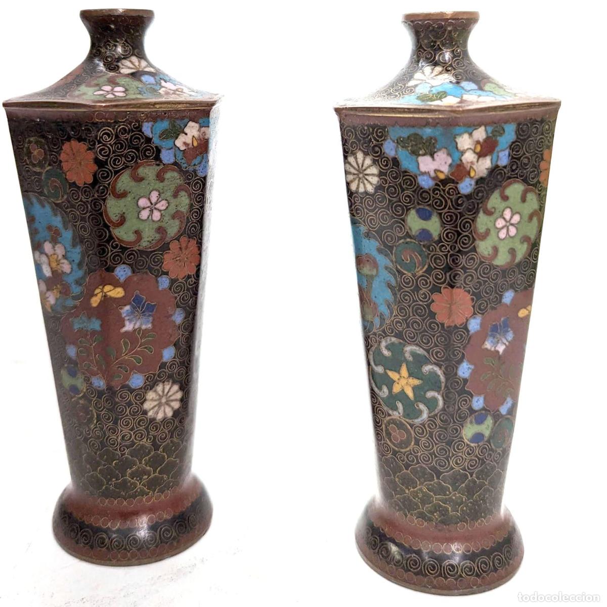 Antig&uuml;edades: Paire de petits vases cloisonn&eacute; vers 1900 - Foto 2
