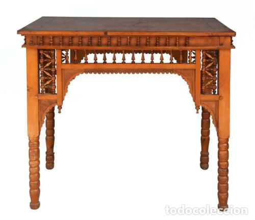 Antig&uuml;edades: Table d&rsquo;appoint style oriental &agrave; d&eacute;cor de moucharabieh et dincrustation - Foto 1