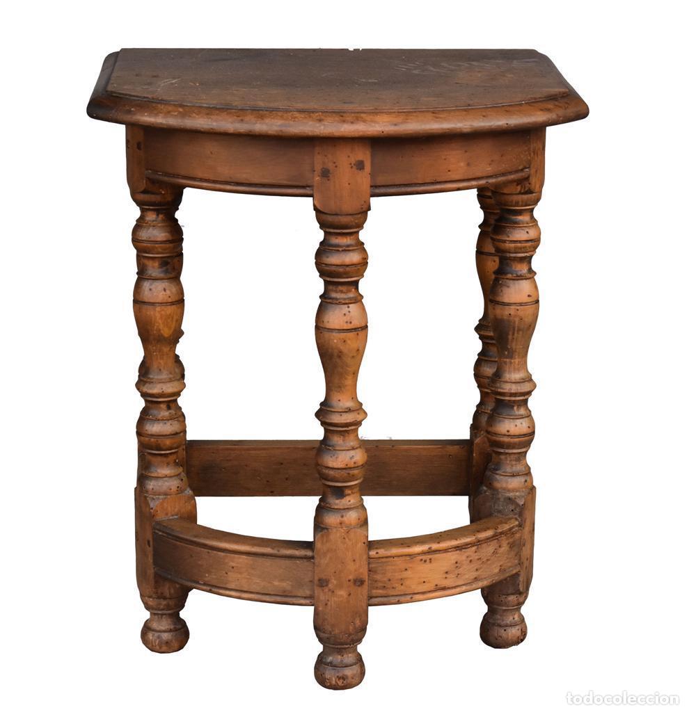 Antig&uuml;edades: Tabouret en noyer rustique - Foto 1