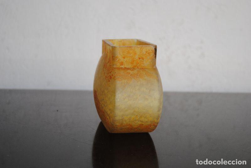 Antig&uuml;edades: Vase pansu de Daum &agrave; col rectangulaire jaune - Foto 2