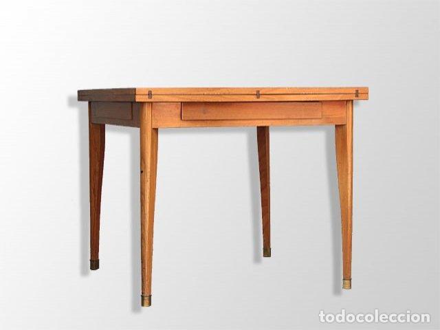 Antig&uuml;edades: Table carr&eacute;e d&eacute;pliante en h&ecirc;tre 1950 - Foto 1