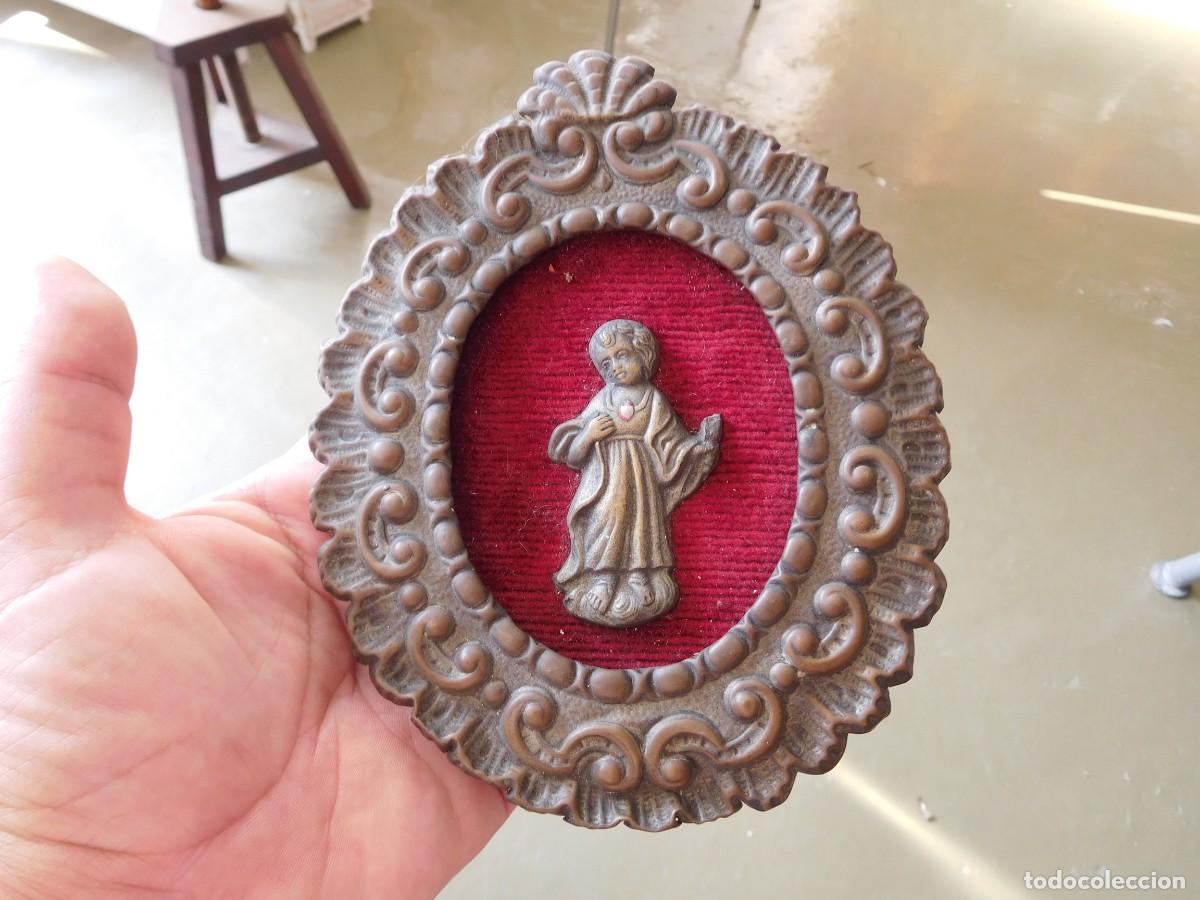 Antig&uuml;edades: Elemento religioso antiguo ni&ntilde;o Jes&uacute;s - Foto 1