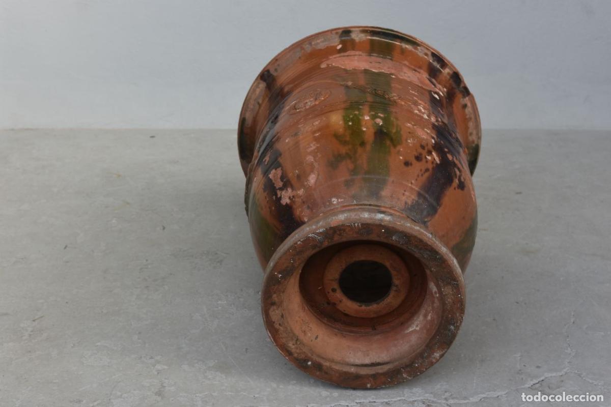 Antig&uuml;edades: Pot en gr&egrave;s &eacute;maill&eacute; vert et argile dAnduze - Foto 7