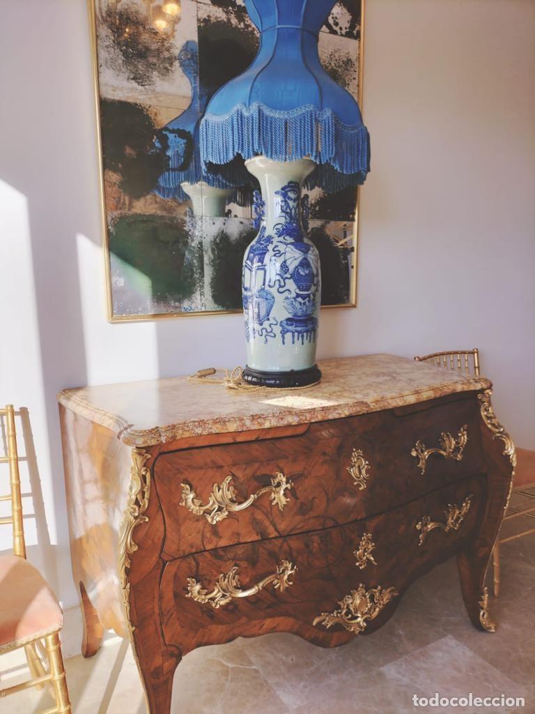 Antig&uuml;edades: C&oacute;moda francesa galb&eacute;e. Estilo Luis XV - Foto 1