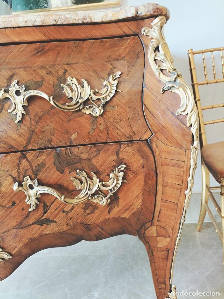 Antig&uuml;edades: C&oacute;moda francesa galb&eacute;e. Estilo Luis XV - Foto 4