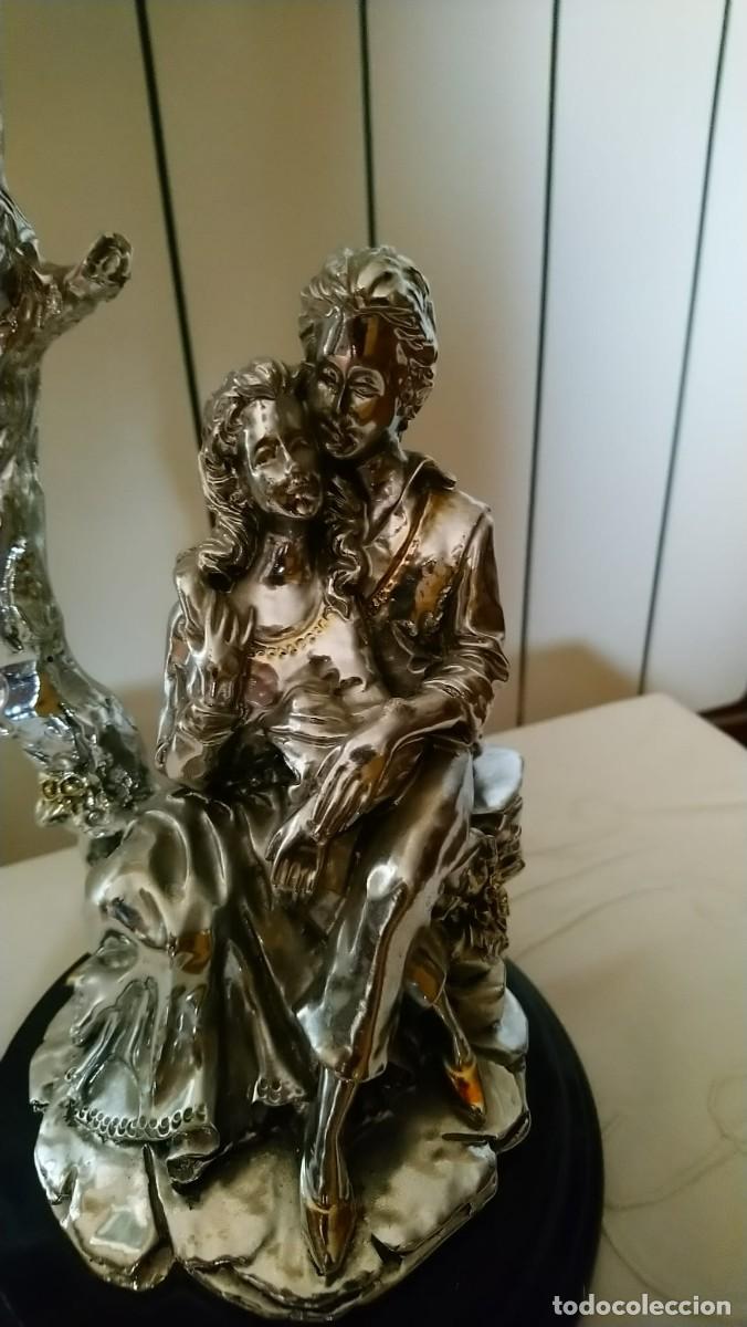 Antig&uuml;edades: enamorados con ba&ntilde;o de plata - Foto 1