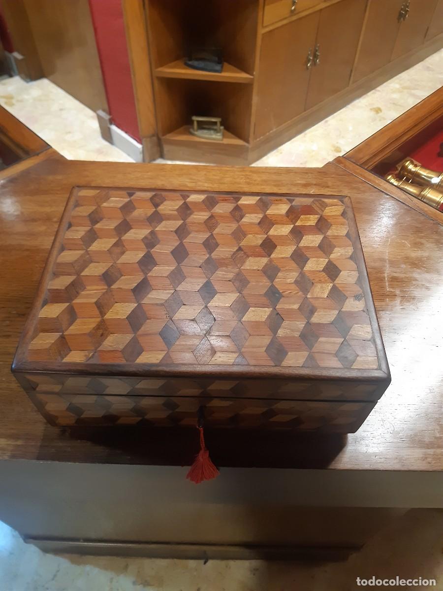 Antig&uuml;edades: CAJA/TOCADOR DE MARQUETERIA. &iexcl;&iexcl; UNA PASADA!! - Foto 2