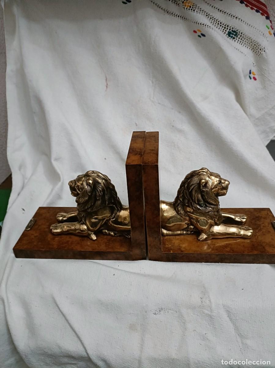 Antig&uuml;edades: Sujeta libros madera y bronce - Foto 2