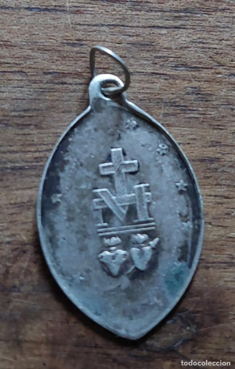 Antig&uuml;edades: Antigua medalla plata Sin pecado - Foto 2