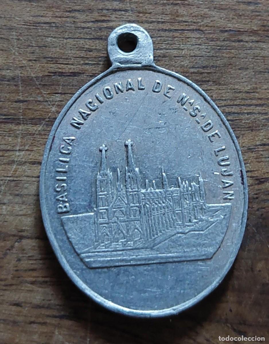 Antig&uuml;edades: Antigua medalla Nuestra Se&ntilde;ora de Lujan - Foto 2