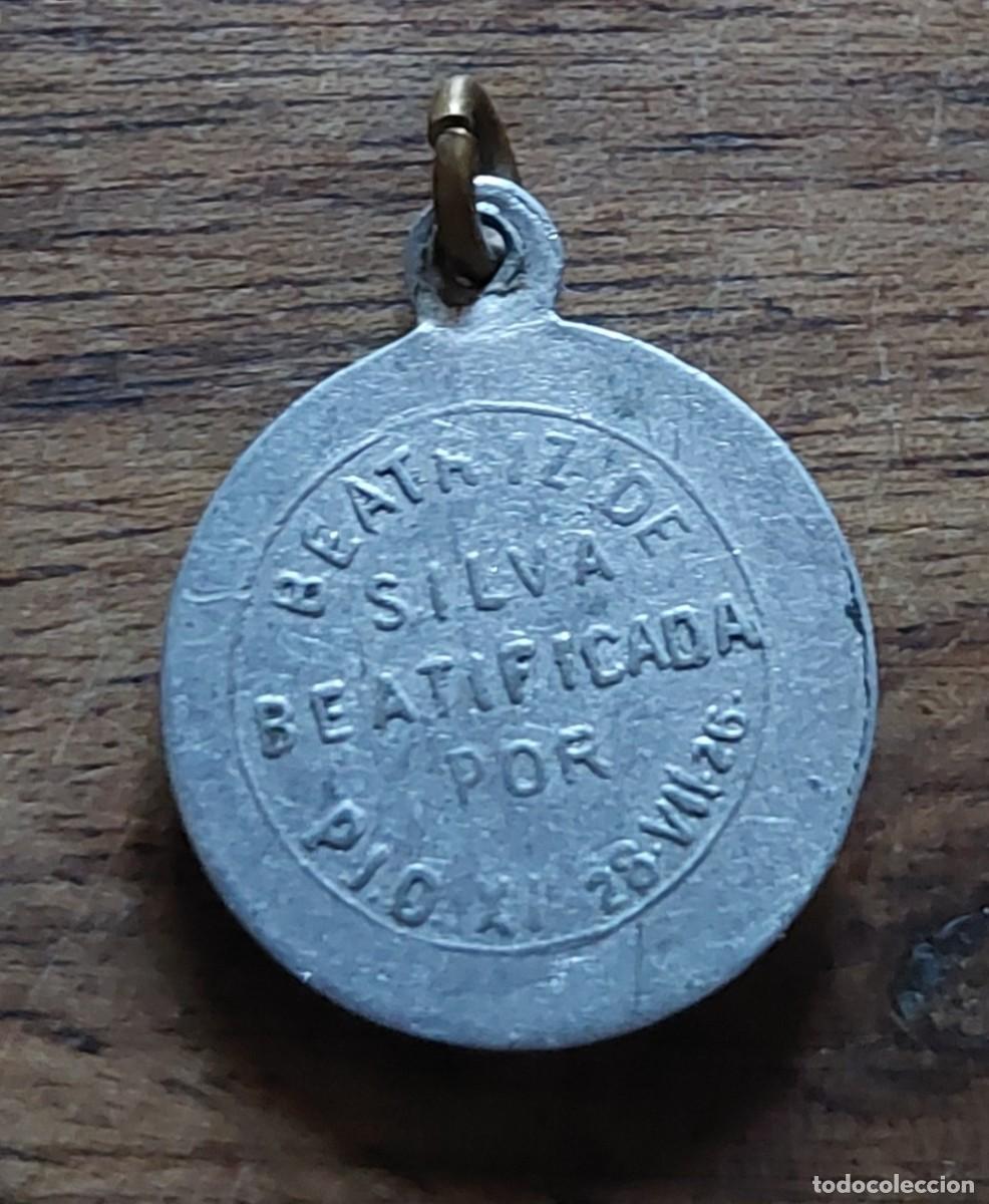 Antig&uuml;edades: Antigua medalla Beatriz de Silva - Foto 2