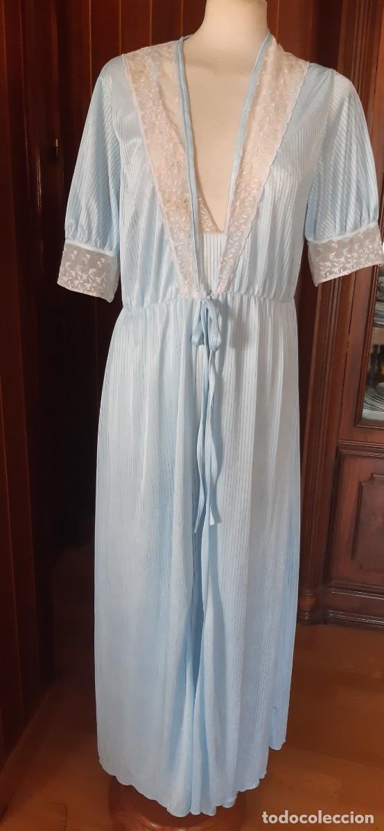 Antig&uuml;edades: CONJUNTO DE BATA Y CAMIS&Oacute;N TALLA 7, CON ENCAJE. - Foto 1