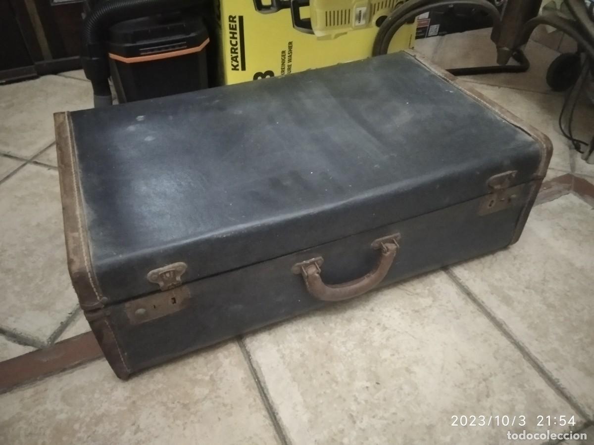 Antig&uuml;edades: Antigua maleta de viaje cart&oacute;n forrado tela y cuero