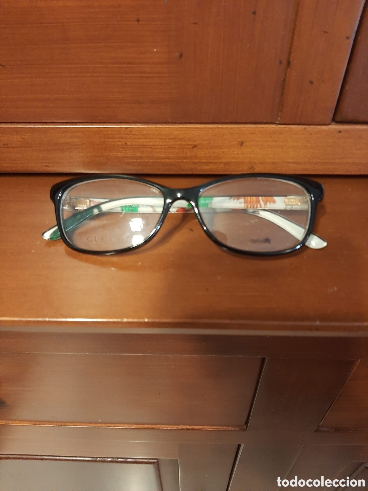 Antig&uuml;edades: monturas gucci nuevas - Foto 1