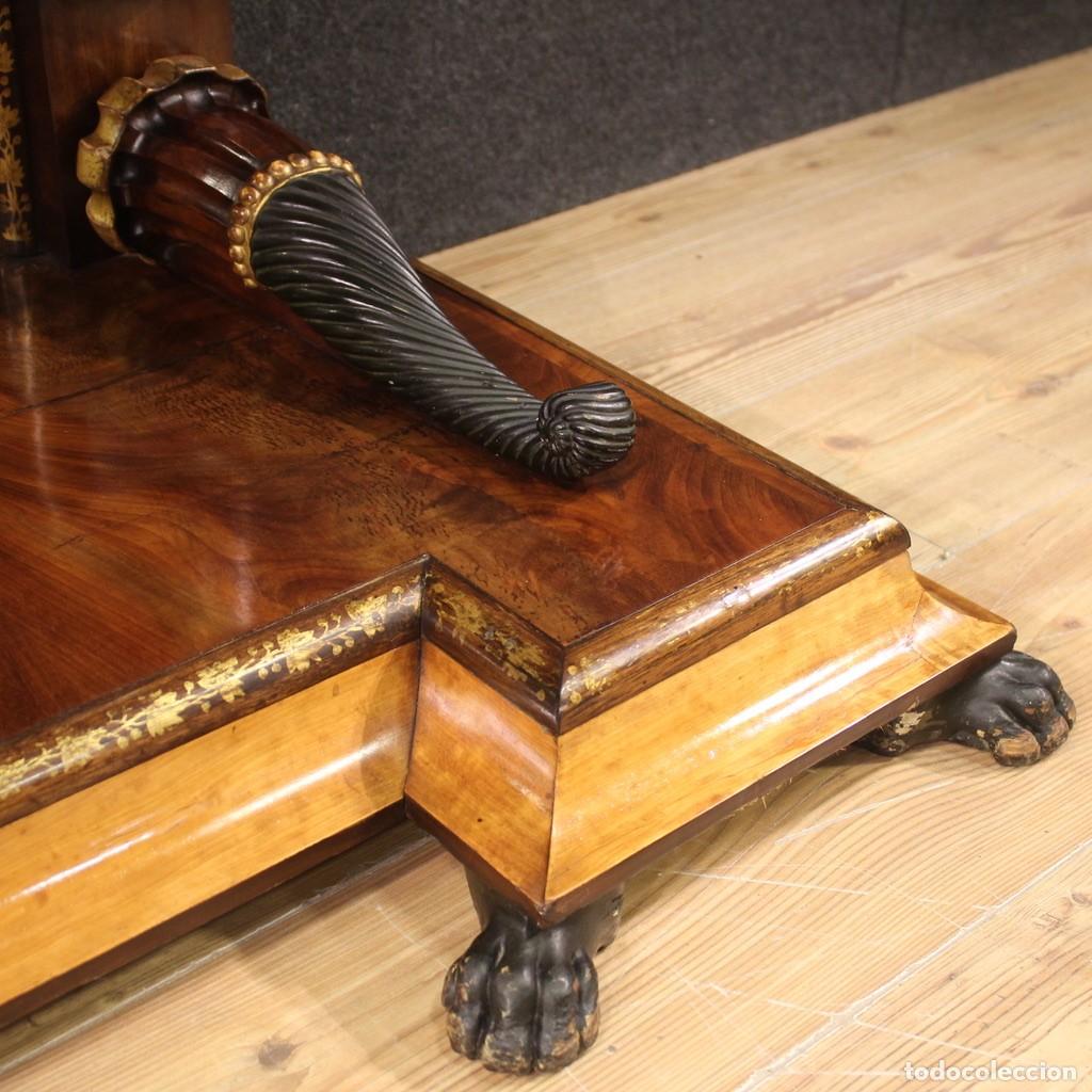 Antig&uuml;edades: Gran consola con incrustaciones del siglo XIX. - Foto 4