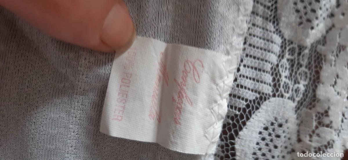 Antig&uuml;edades: BATA DE NYLON CON ENCAJE. CONFECCIONES MANUELA. - Foto 6