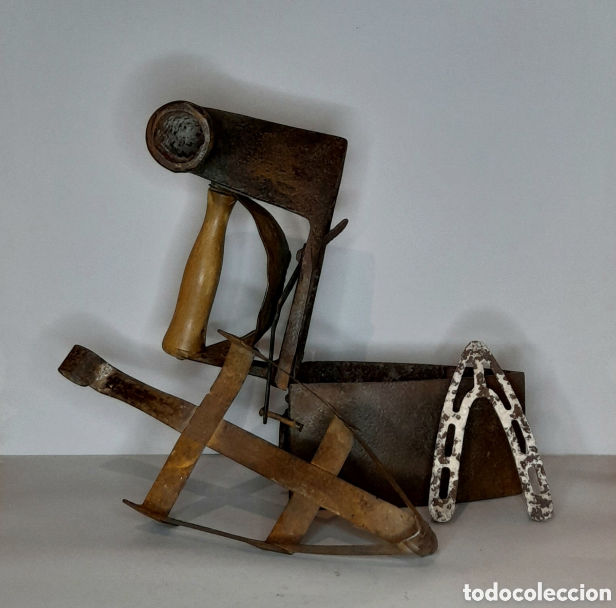 Antig&uuml;edades: Plancha de carb&oacute;n. - Foto 1