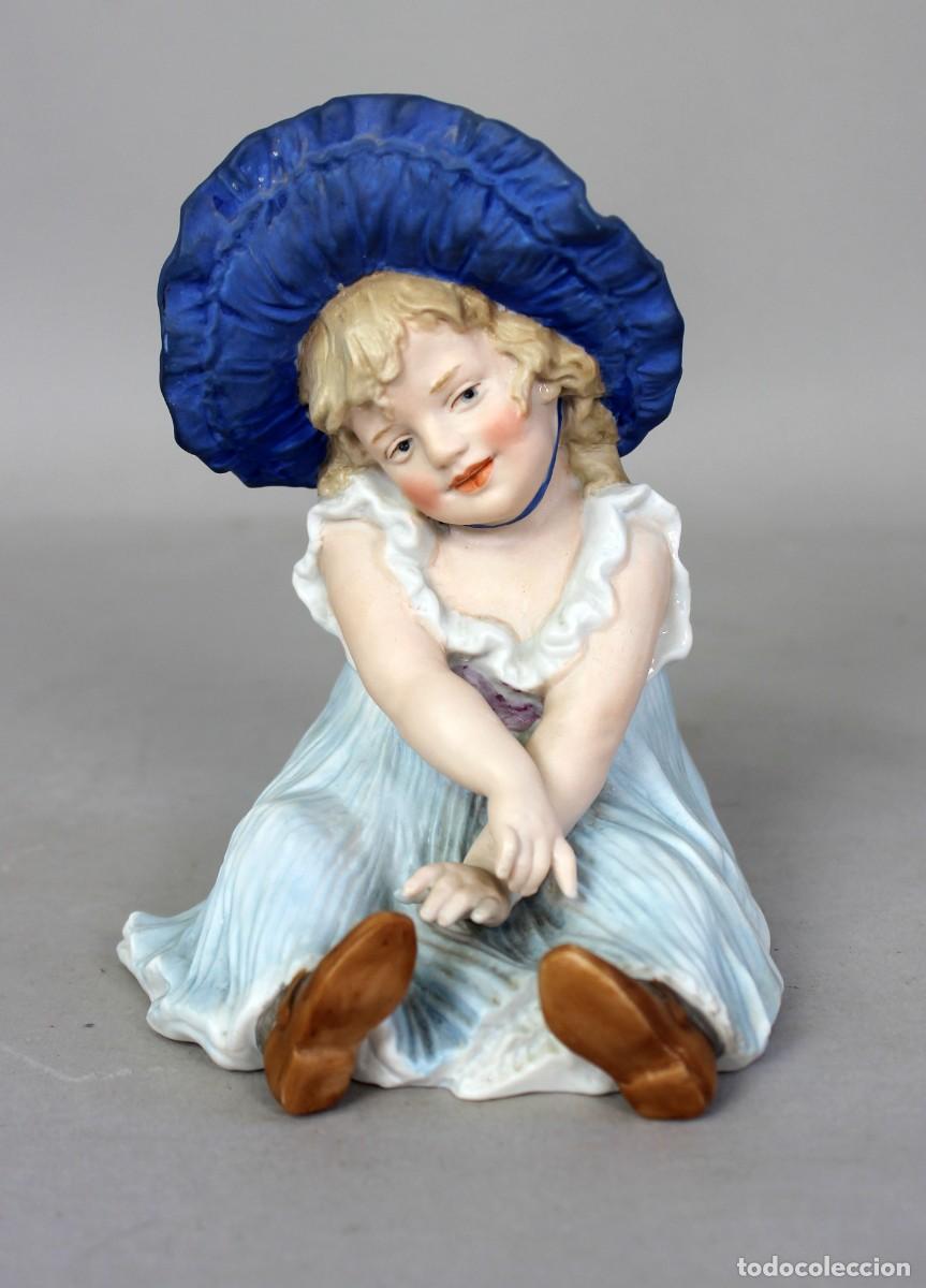 niña con sombrero azul porcelana biscuit aleman - Compra venta en  todocoleccion