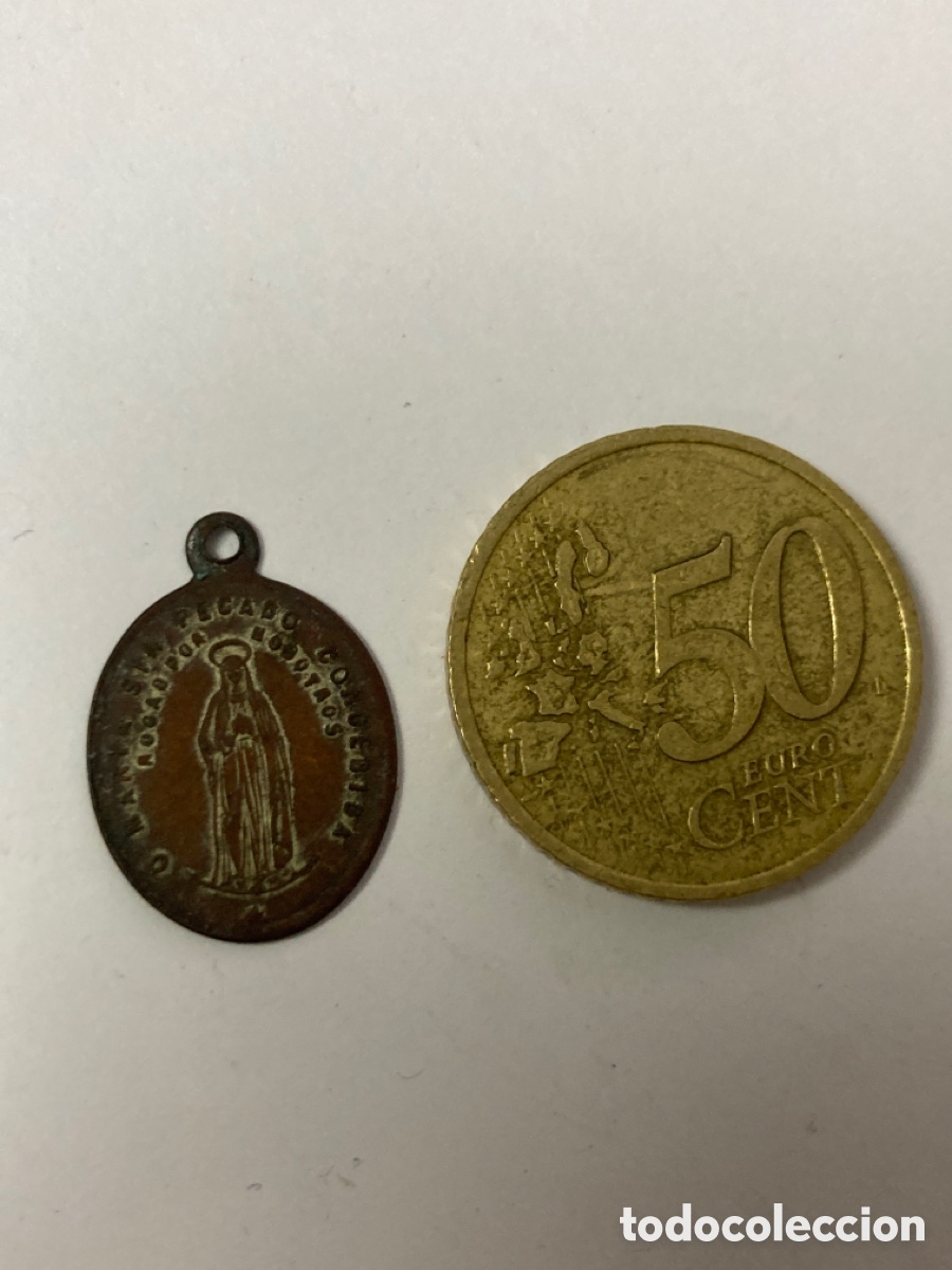 Antig&uuml;edades: Medalla met&aacute;lica/ C74 - Foto 3