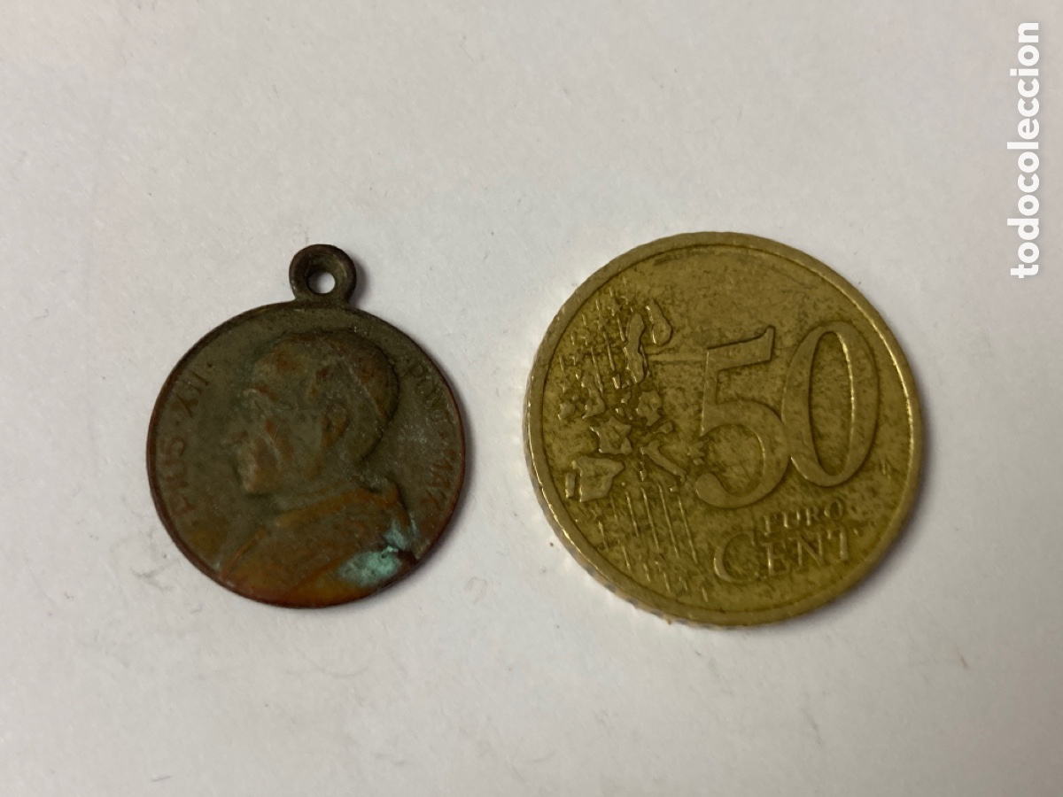 Antig&uuml;edades: Medalla P&iacute;os XII / C74 - Foto 3